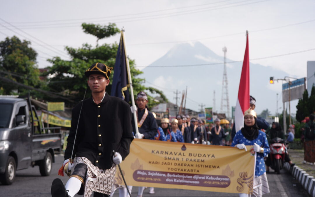 Kirab Budaya SMAN 1 PAKEM dalam rangka merayakan Hari Jadi DIY