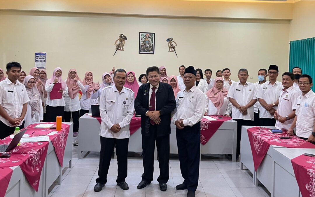 Workshop Peningkatan Kompetensi Pendidik dan Tenaga Pendidikan SMAN 1 Pakem