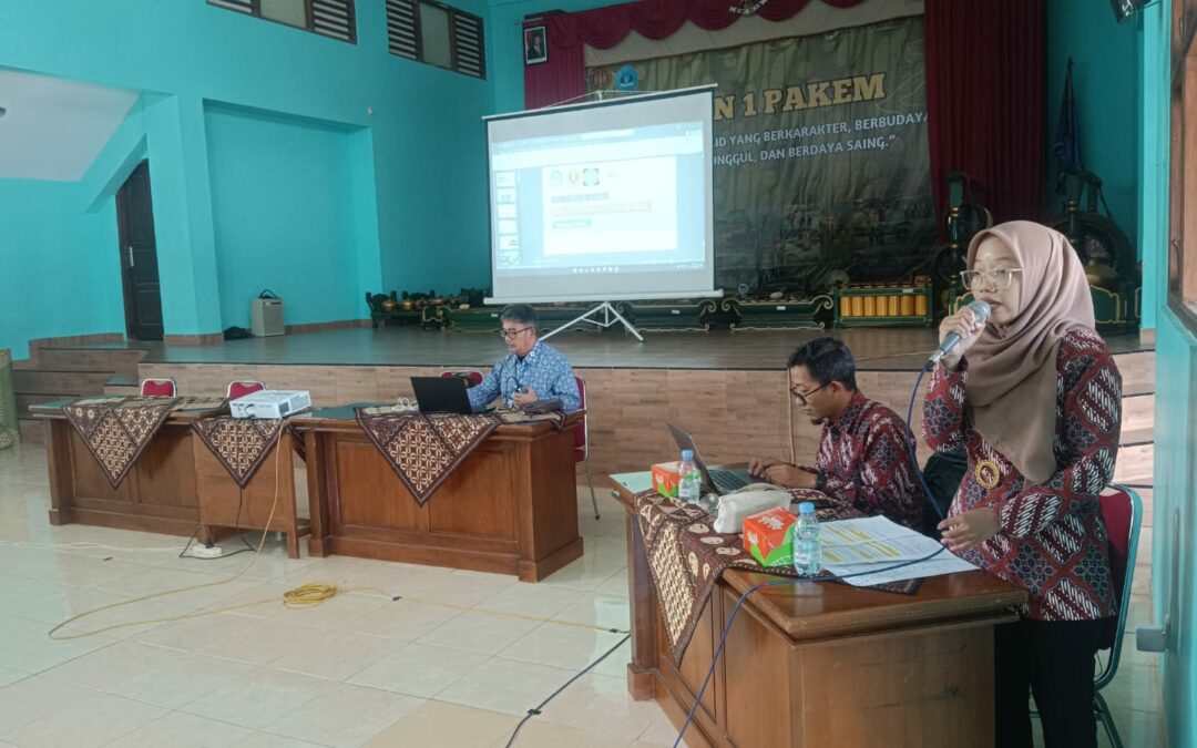 Optimalkan Potensi Menuju Kampus Impian, SMA N 1 Pakem Gelar Sosialisasi PTN dan Parenting Kelas XII